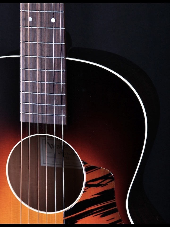 '30s Era Acoustic with Mahogany and Spruce