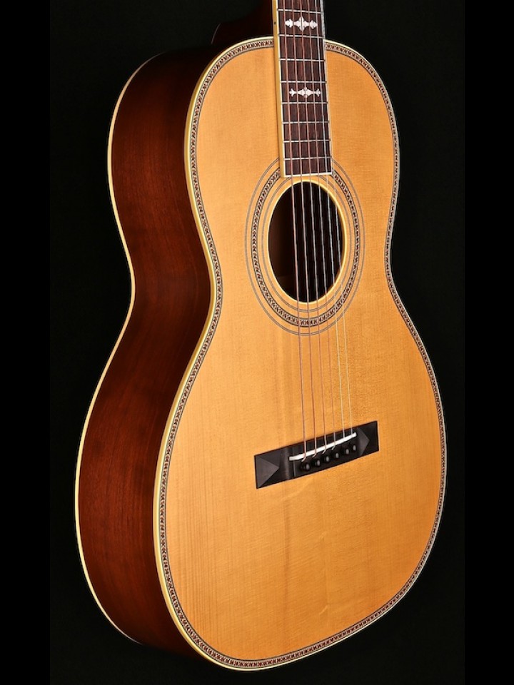 '30s Era 12-Fret Deluxe with Cherry and Spruce